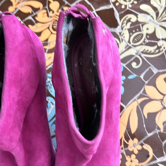 BCBG PINK STILETTO HEEL BOOTIES SZ: 8.5 - Picture 6 of 8